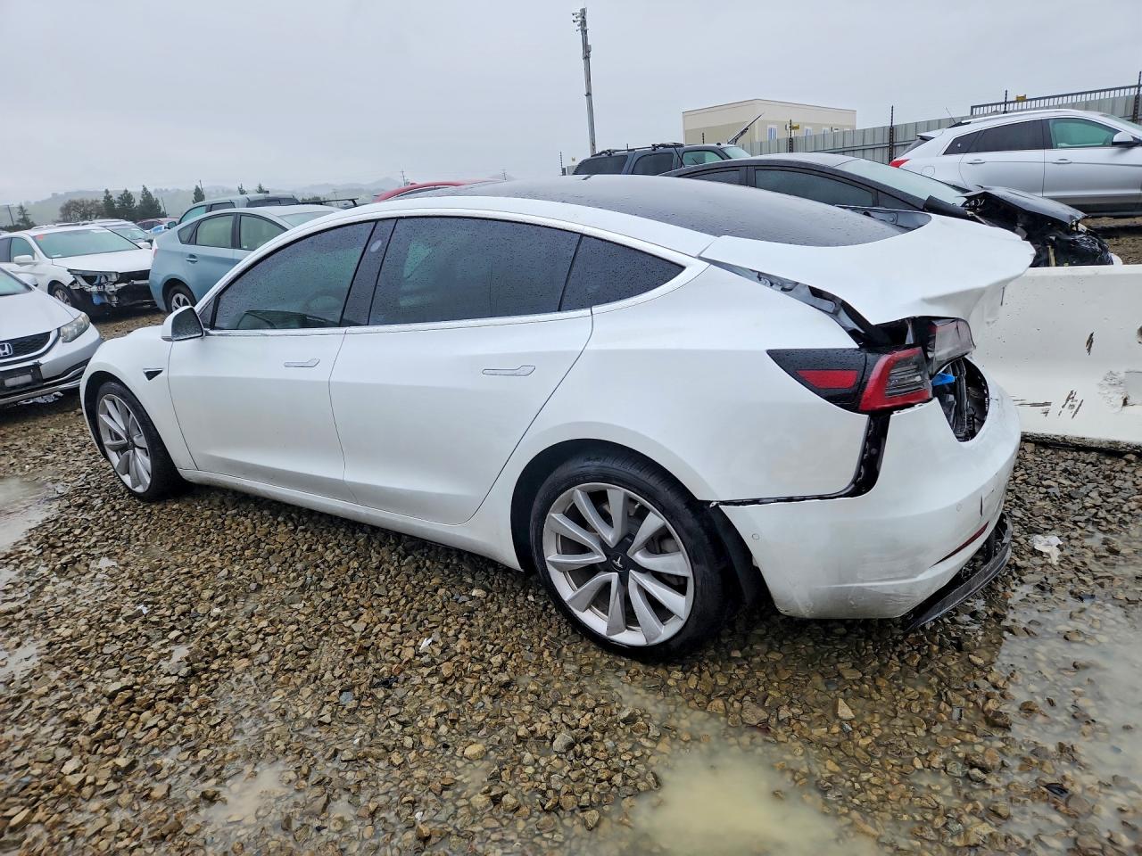 2020 TESLA MODEL 3 photo 2