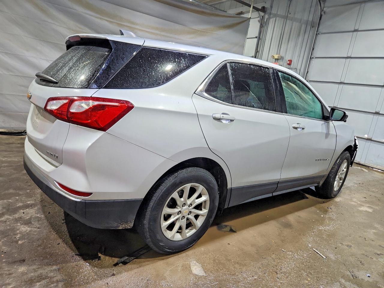 2019 CHEVROLET EQUINOX LT photo 3