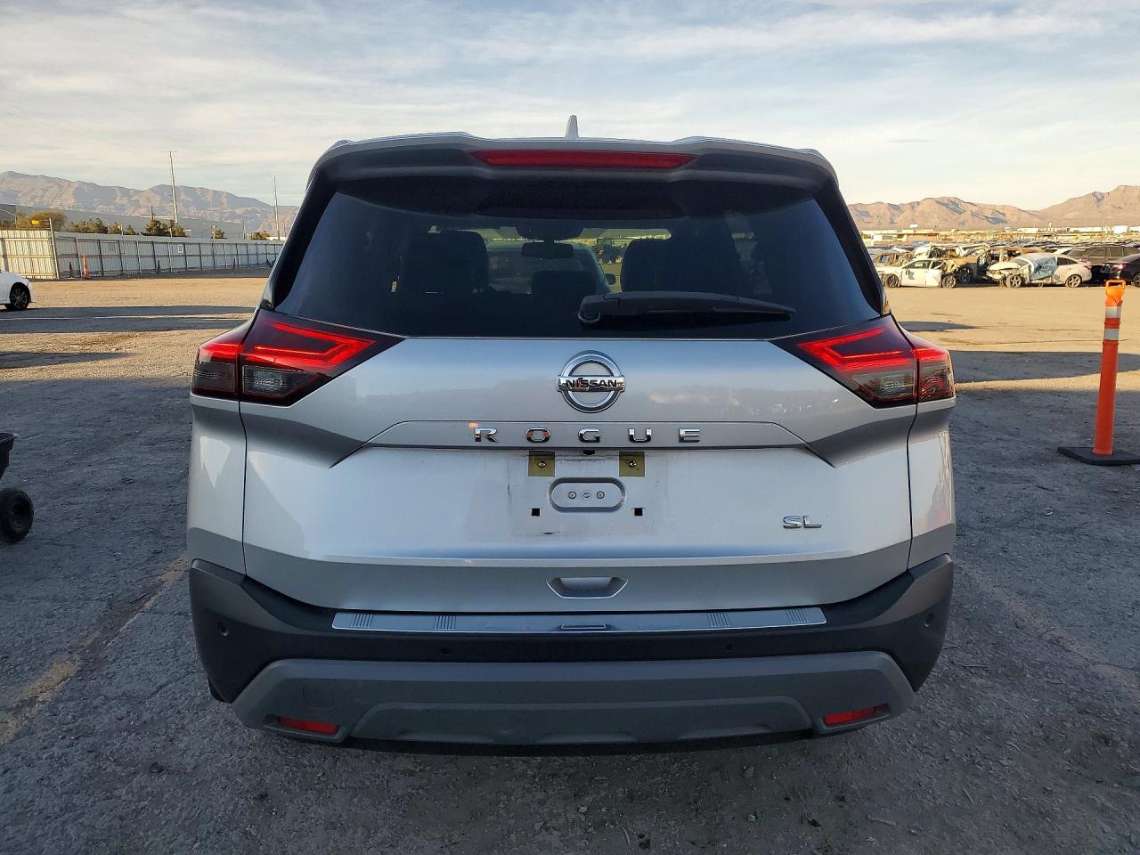 2021 NISSAN ROGUE SL photo 11