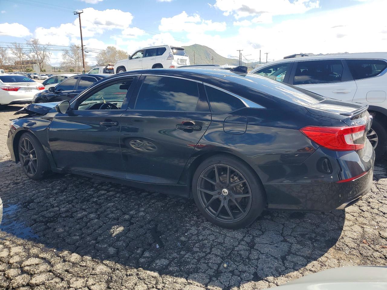 2020 HONDA ACCORD SPORT photo 2