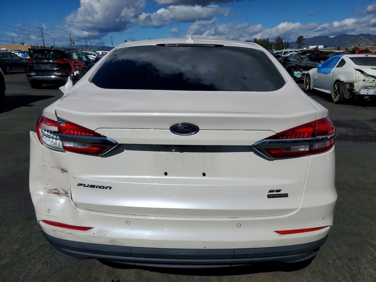 2020 FORD FUSION SEL photo 6