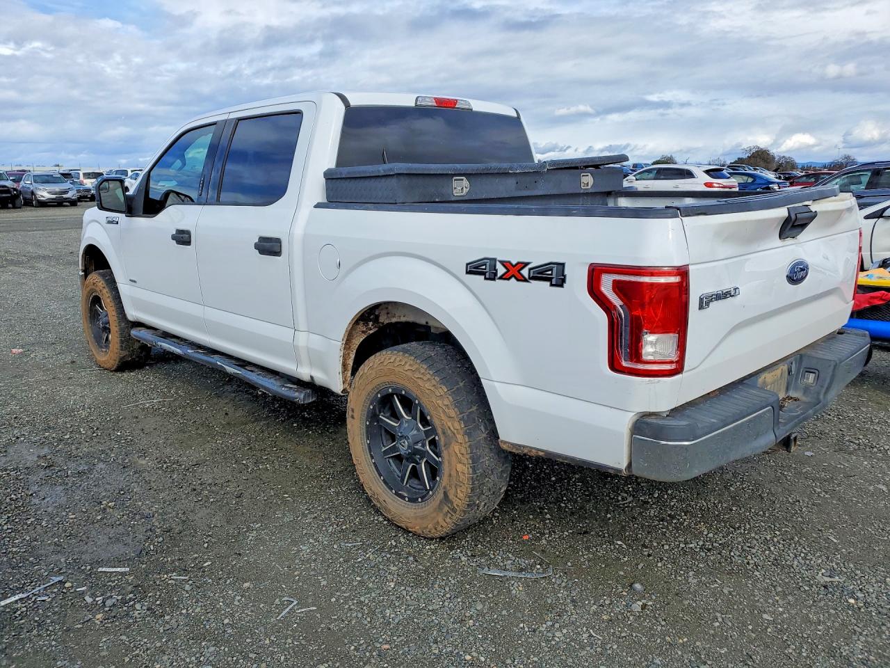 2017 FORD F150 SUPERCREW photo 2