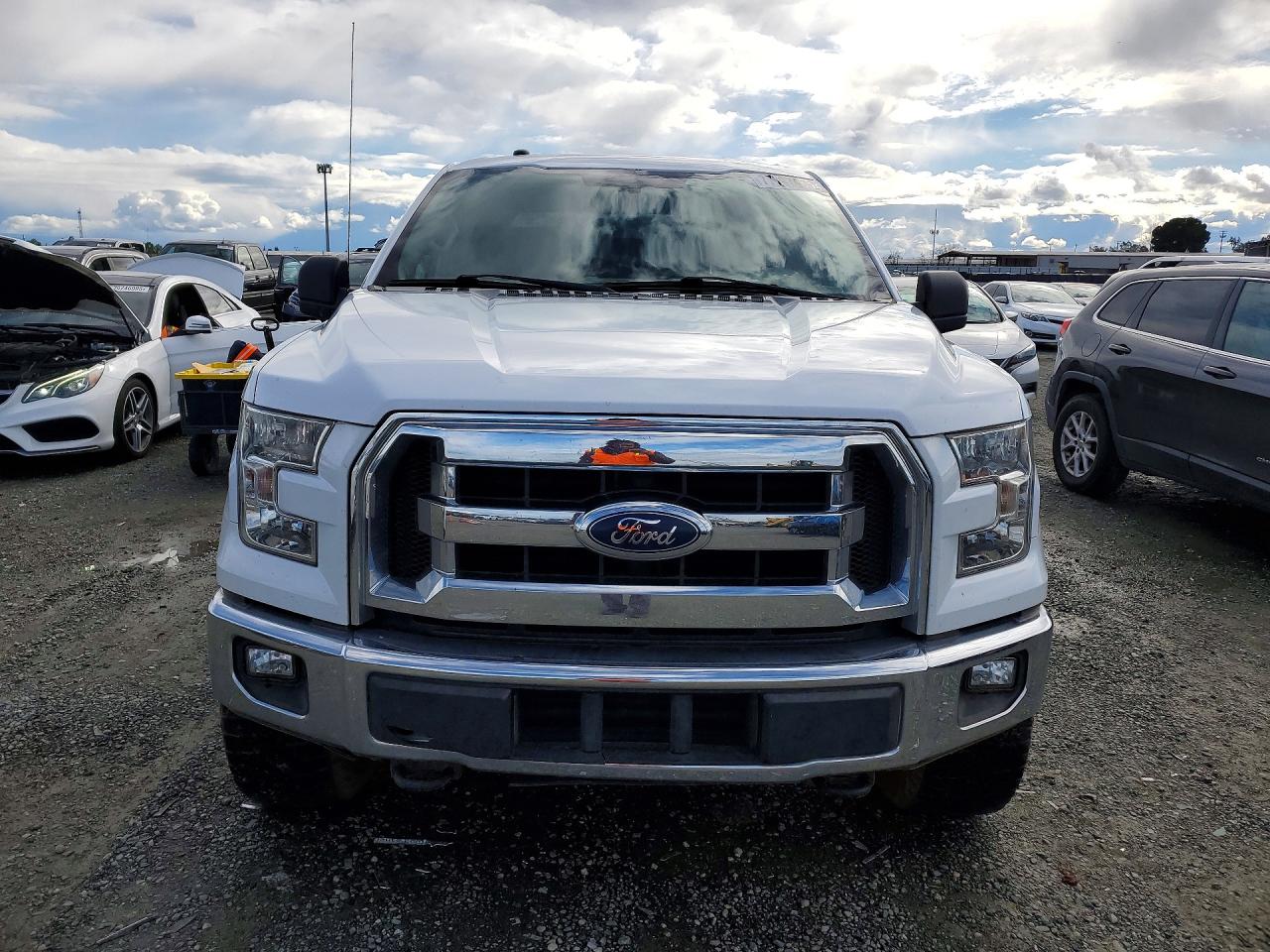 2017 FORD F150 SUPERCREW photo 5
