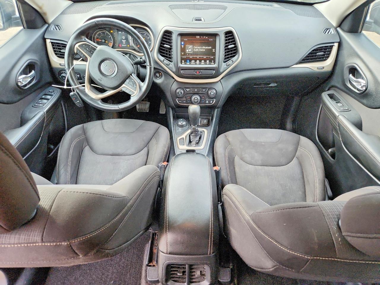 2015 JEEP CHEROKEE LATITUDE photo 15