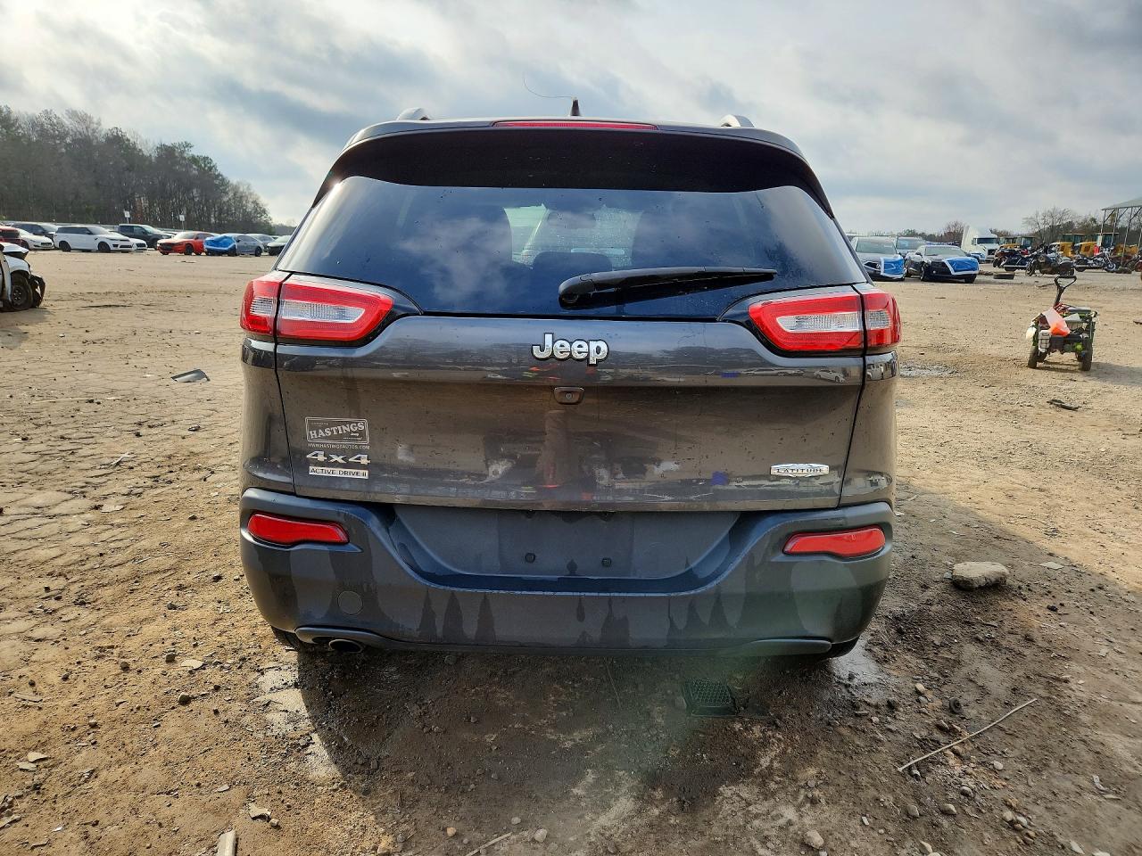 2015 JEEP CHEROKEE LATITUDE photo 11
