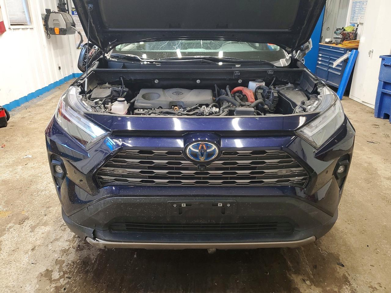 2022 TOYOTA RAV4 LIMITED photo 12
