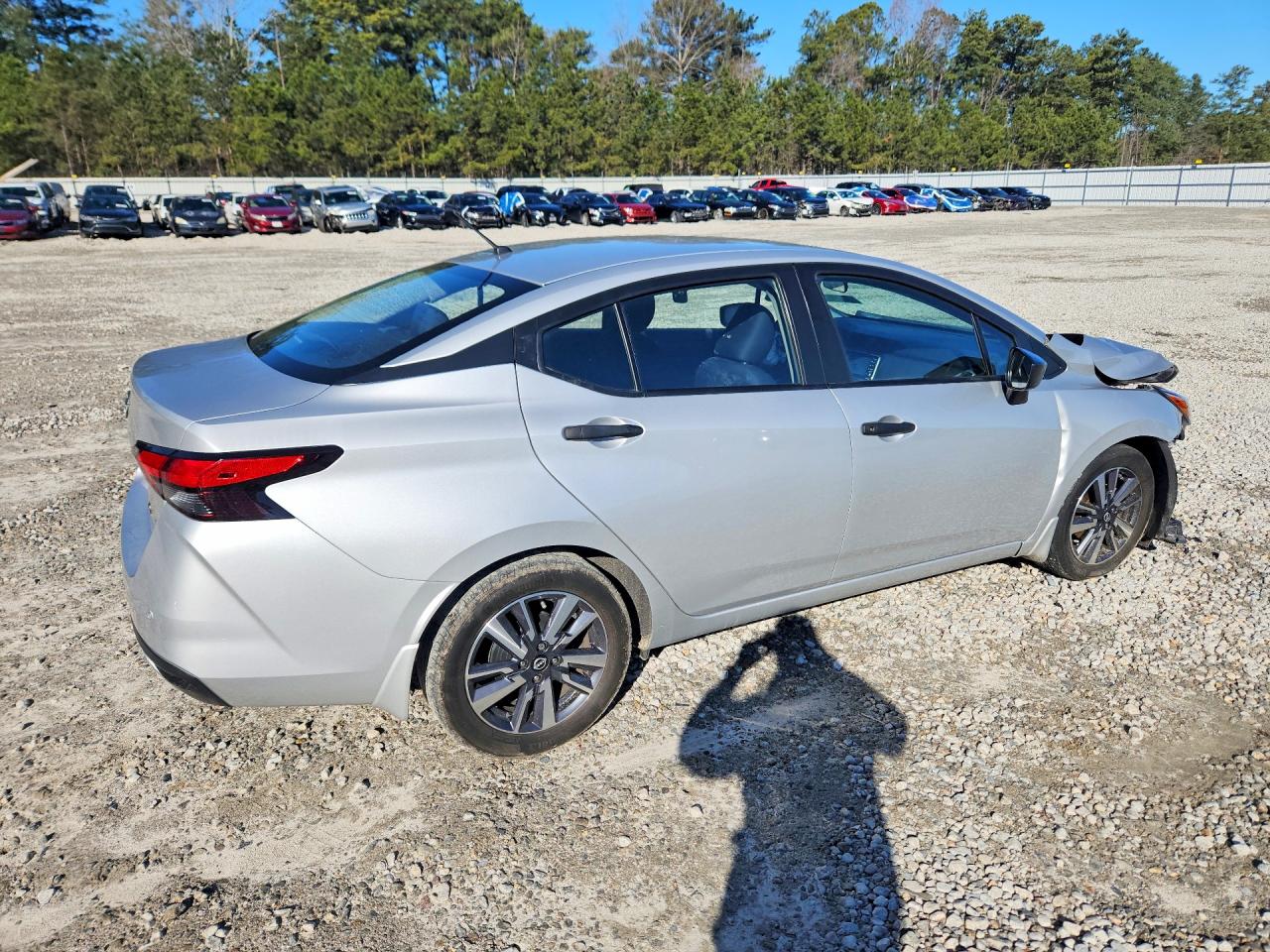 2024 NISSAN VERSA S photo 3