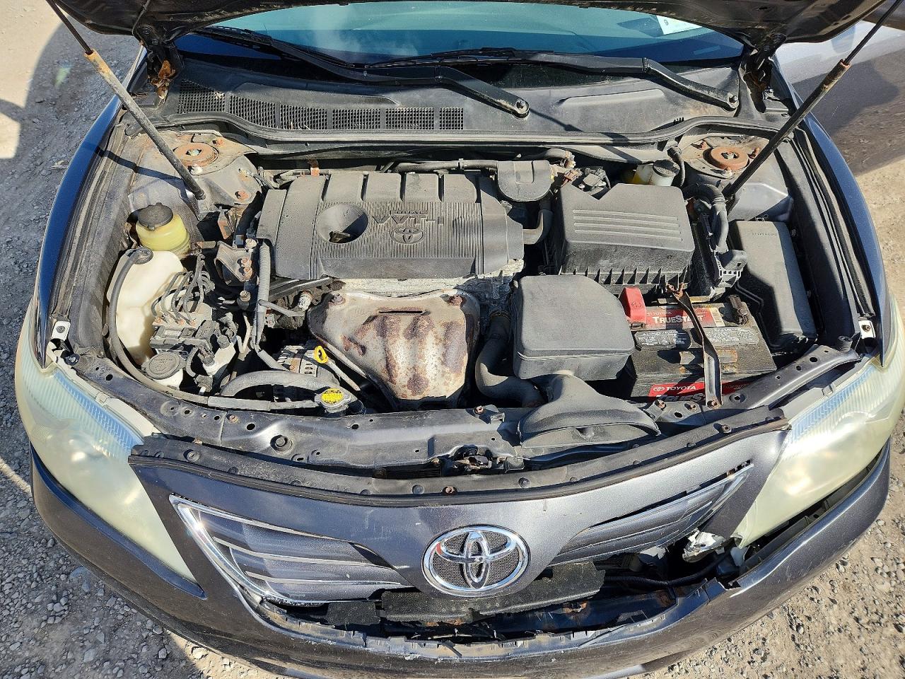 2011 TOYOTA CAMRY photo 11