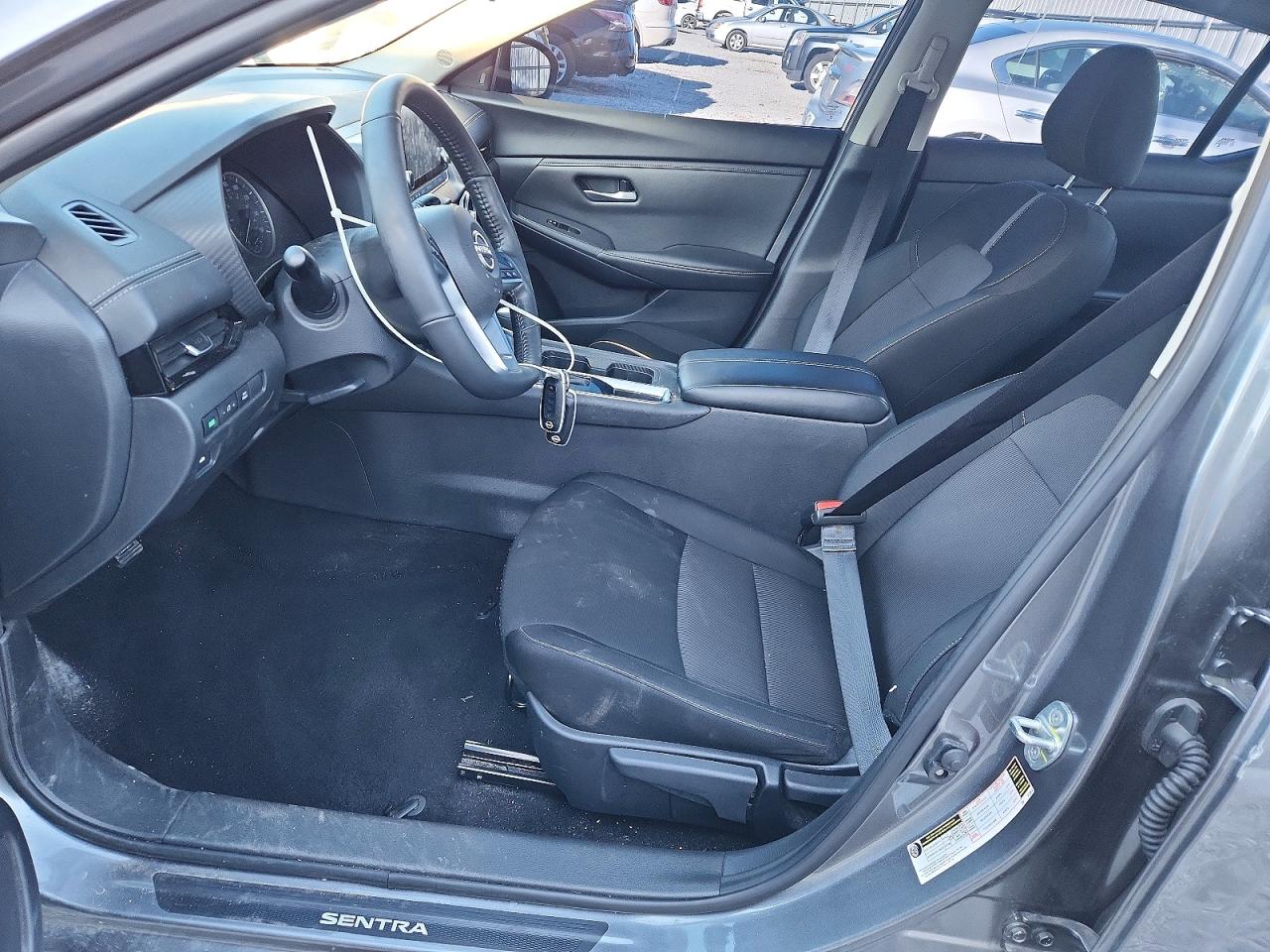 2025 NISSAN SENTRA SV photo 13