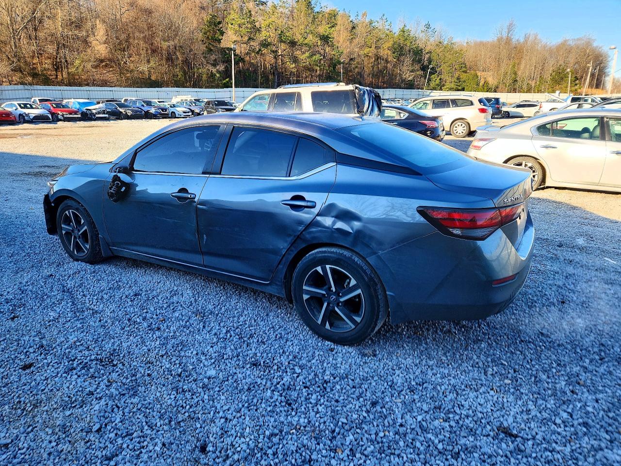2025 NISSAN SENTRA SV photo 3