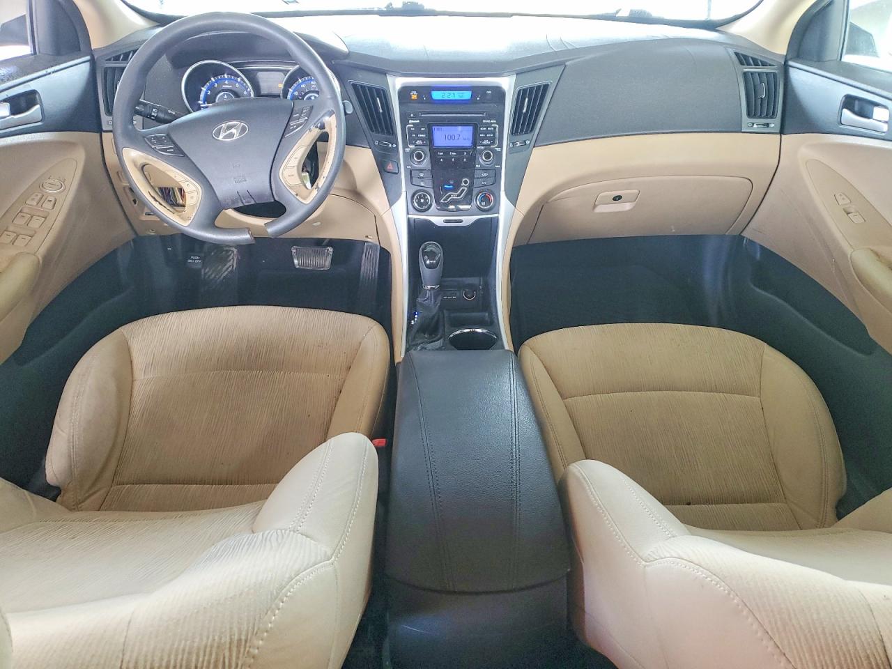 2011 HYUNDAI SONATA GLS photo 8