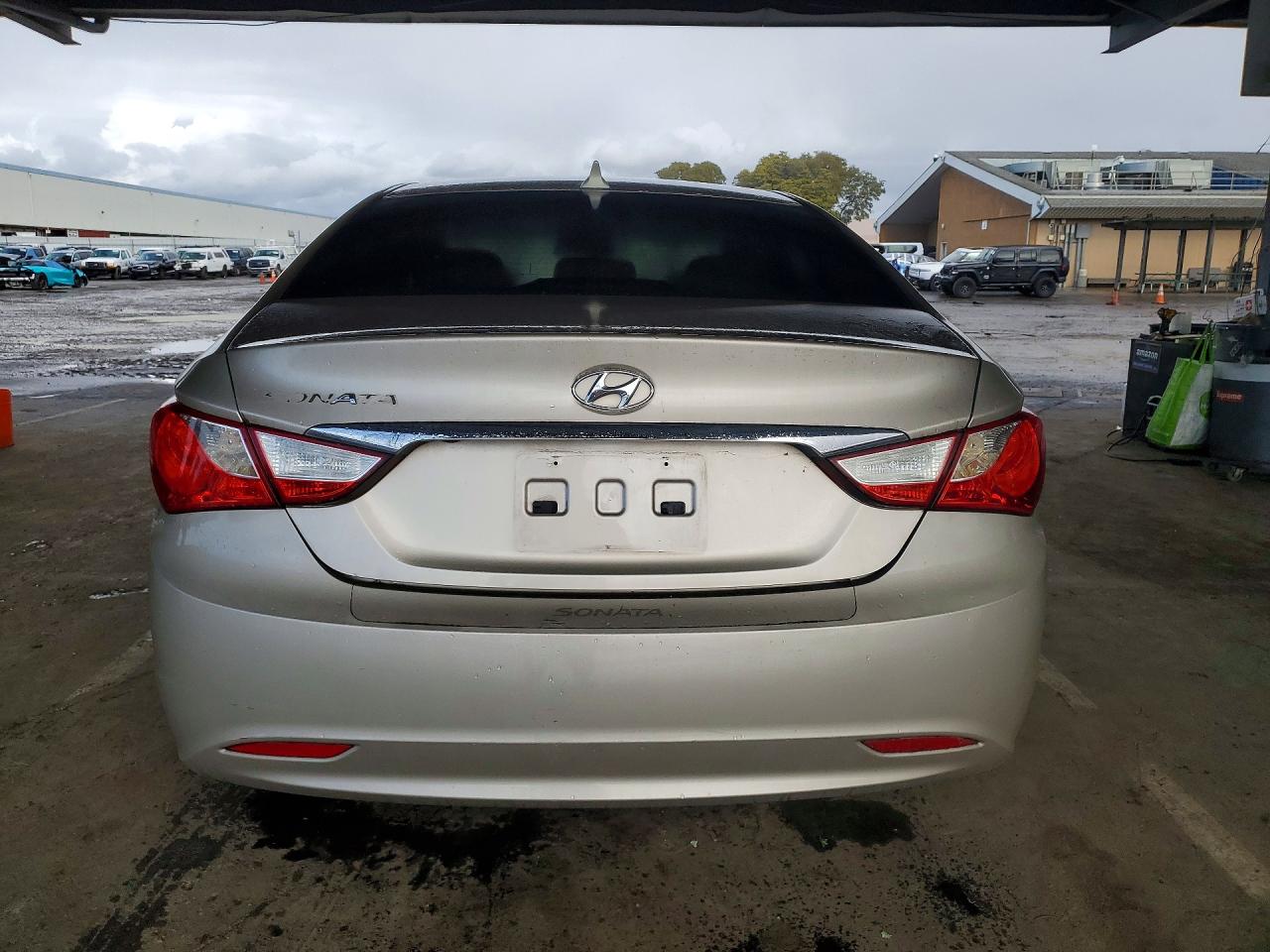 2011 HYUNDAI SONATA GLS photo 6