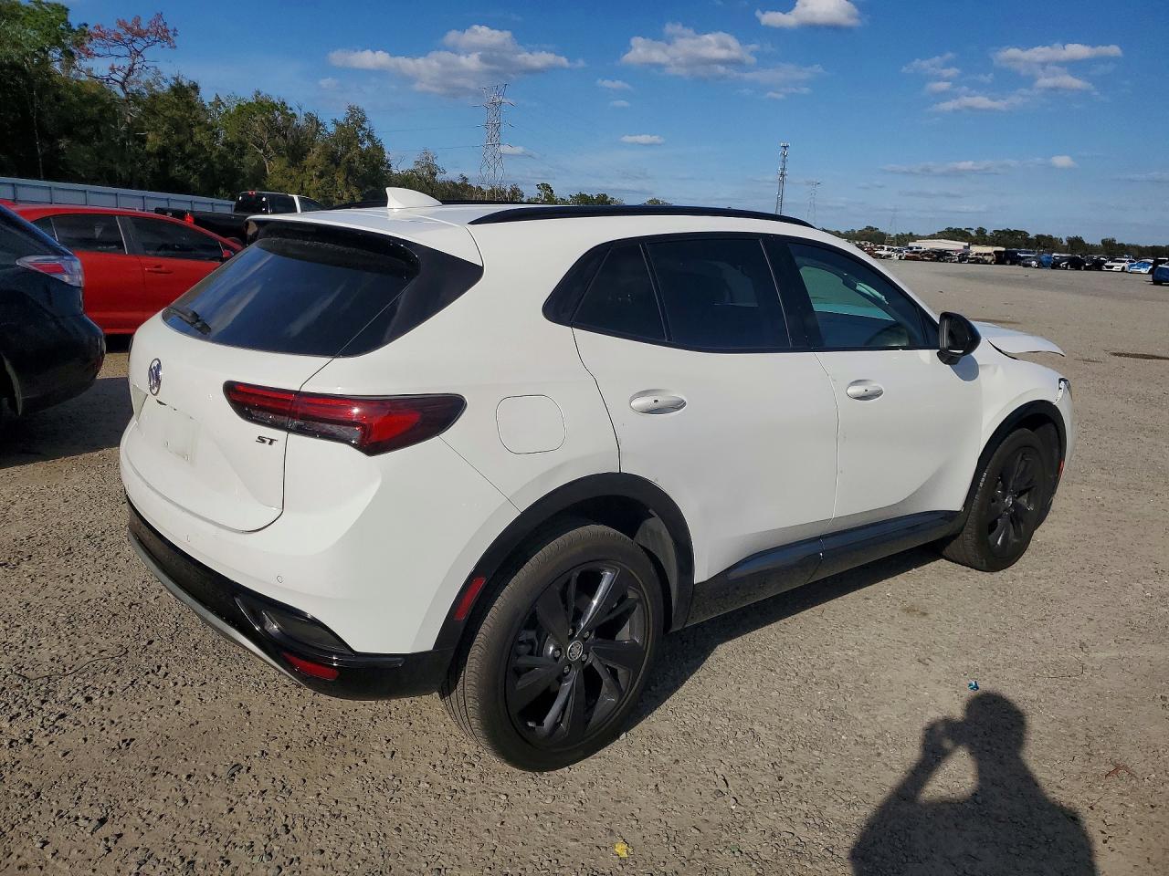 2023 BUICK ENVISION PREFERRED photo 3