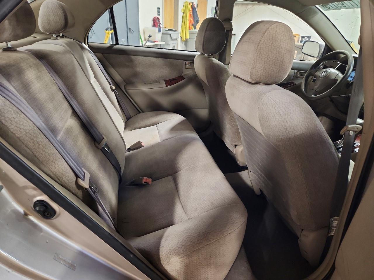 2003 TOYOTA COROLLA LE photo 19