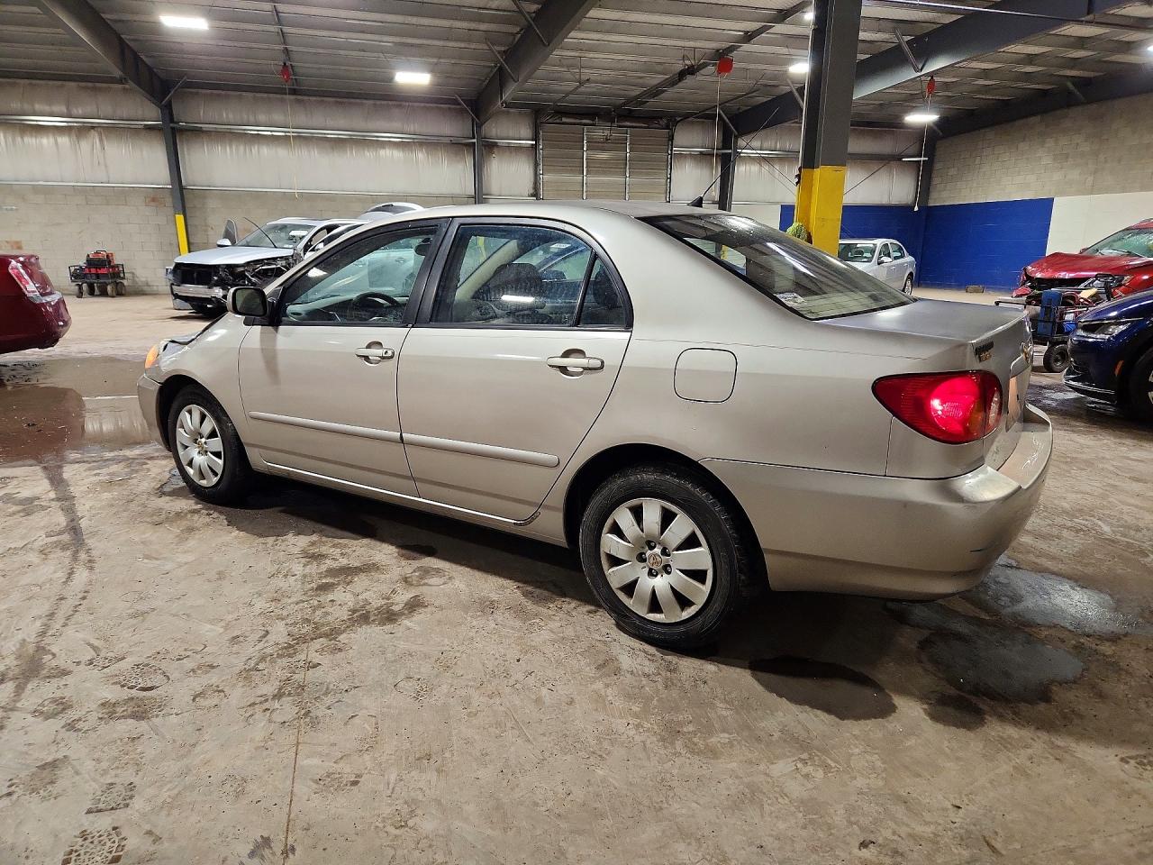 2003 TOYOTA COROLLA LE photo 3