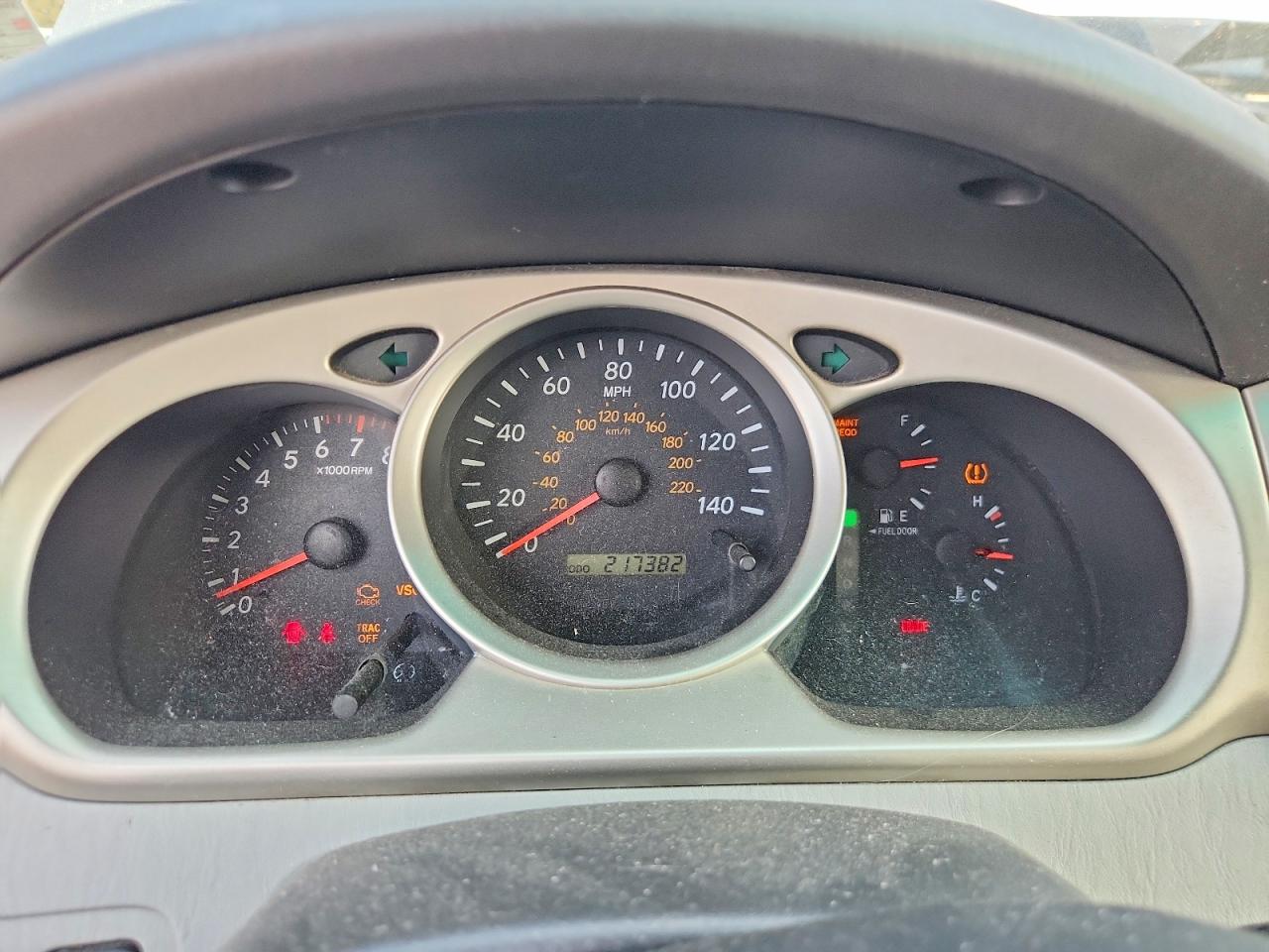 2006 TOYOTA HIGHLANDER photo 9