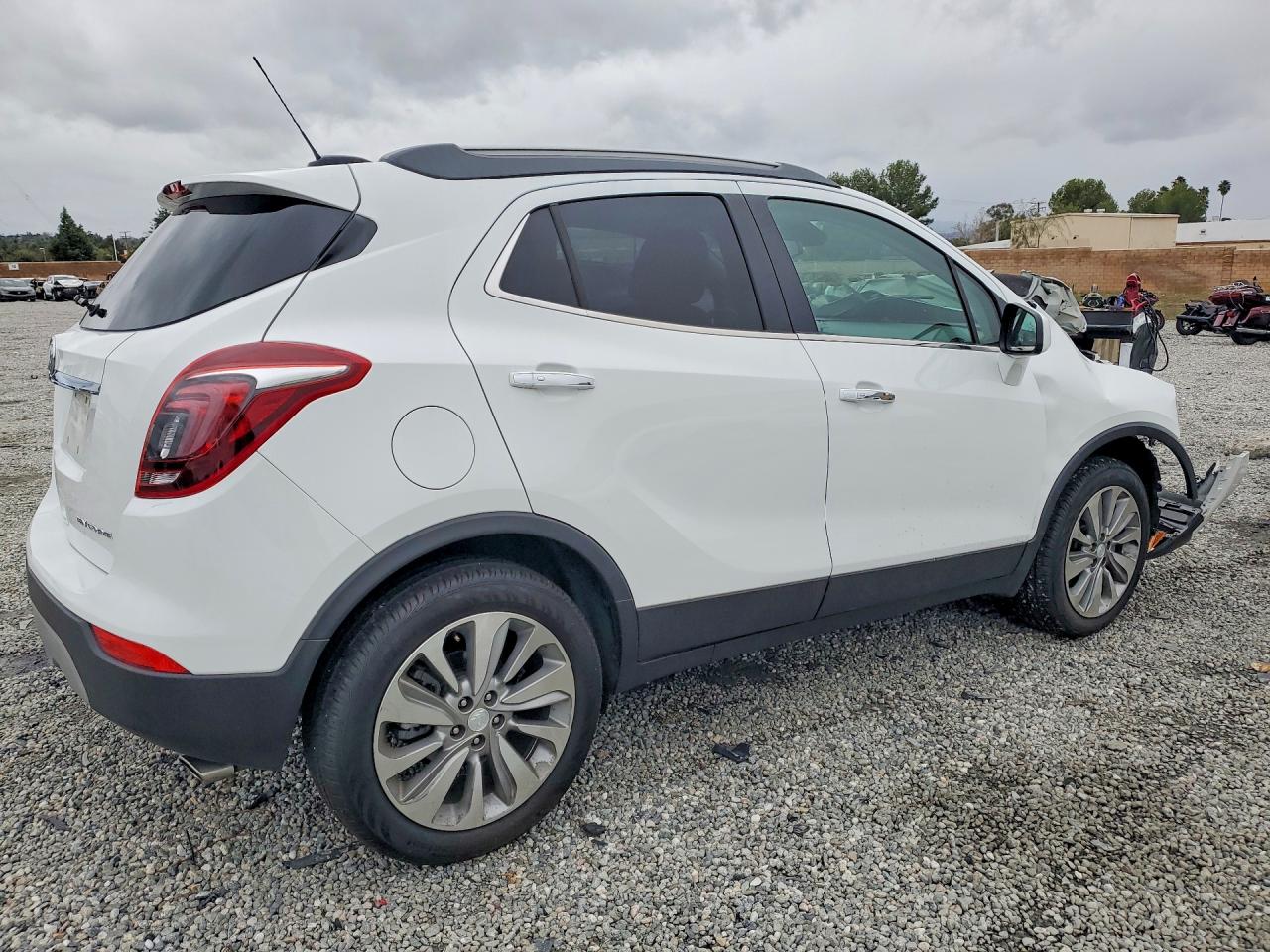 2020 BUICK ENCORE PREFERRED photo 3
