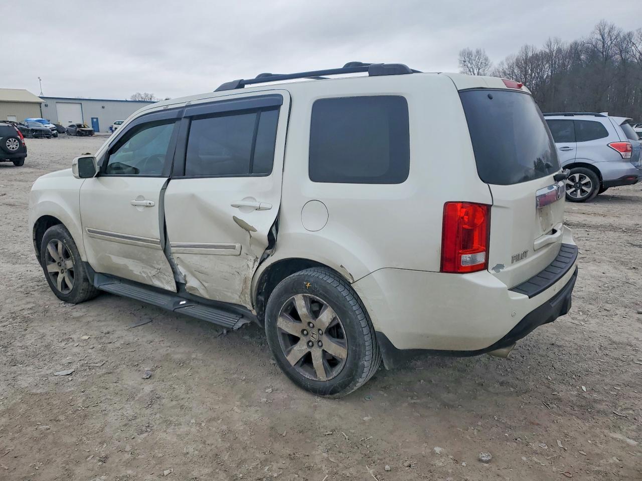 2013 HONDA PILOT TOURING photo 3