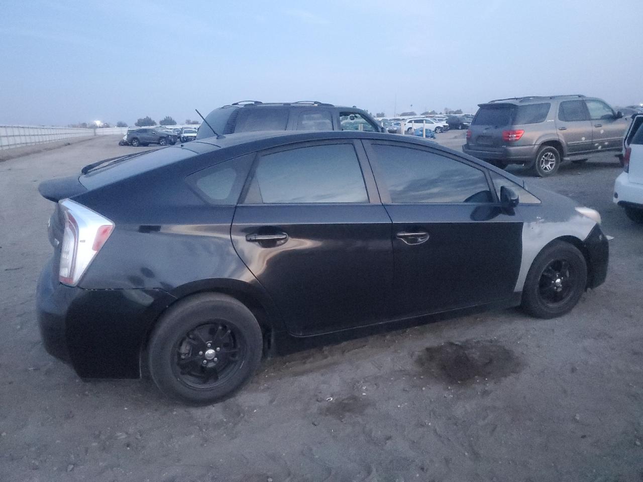 2012 TOYOTA PRIUS photo 3