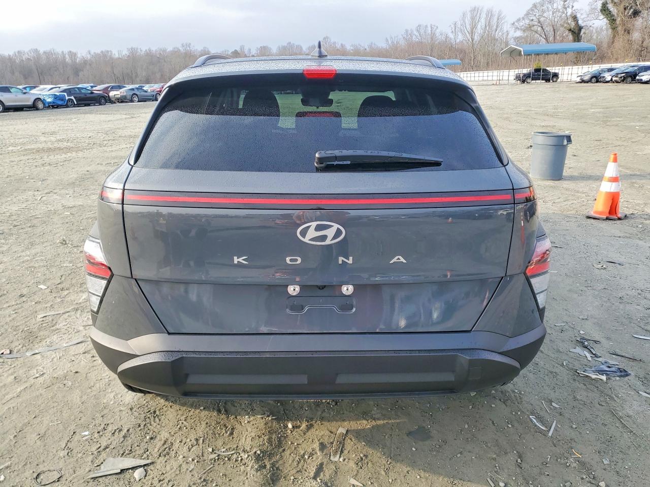 2025 HYUNDAI KONA SEL photo 11