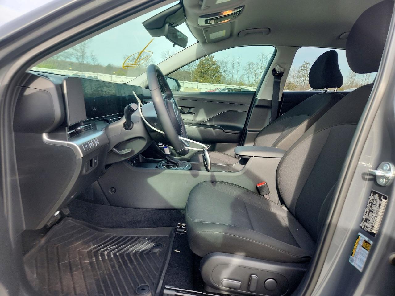 2025 HYUNDAI KONA SEL photo 13