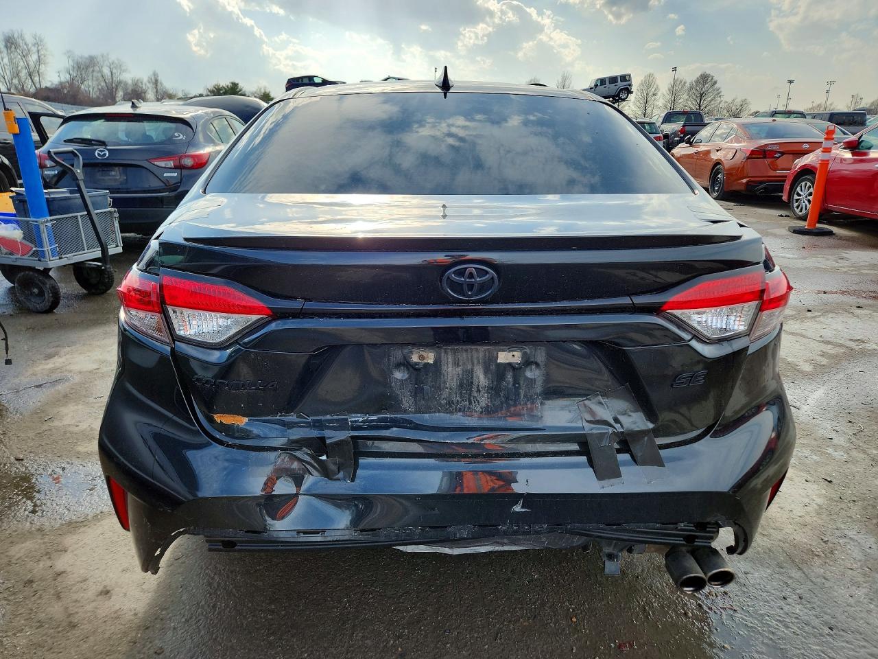 2020 TOYOTA COROLLA SE photo 6
