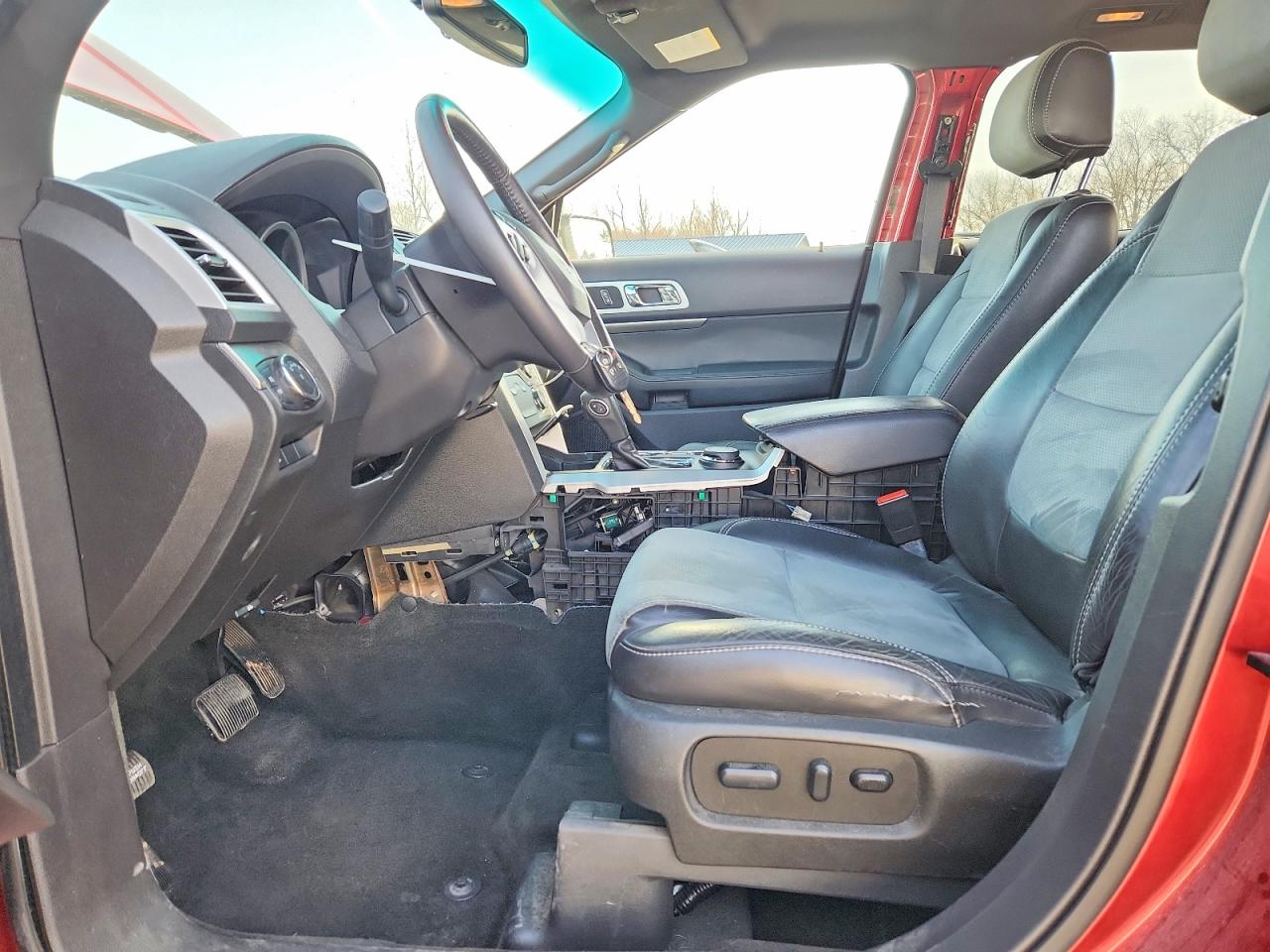 2015 FORD EXPLORER XLT photo 7