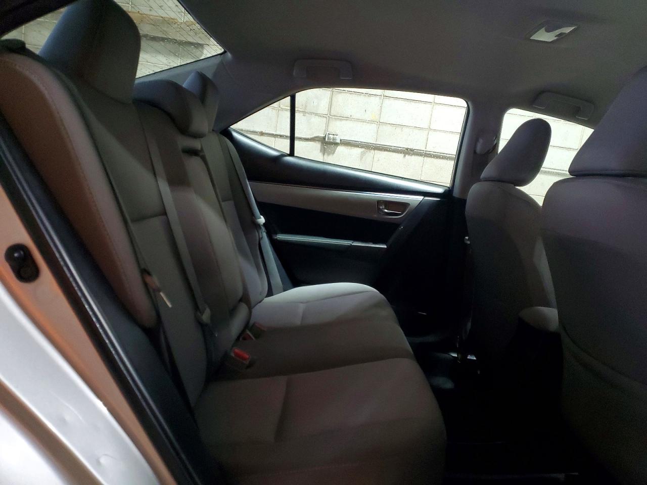 2016 TOYOTA COROLLA L photo 28