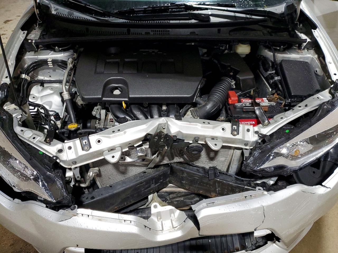 2016 TOYOTA COROLLA L photo 31