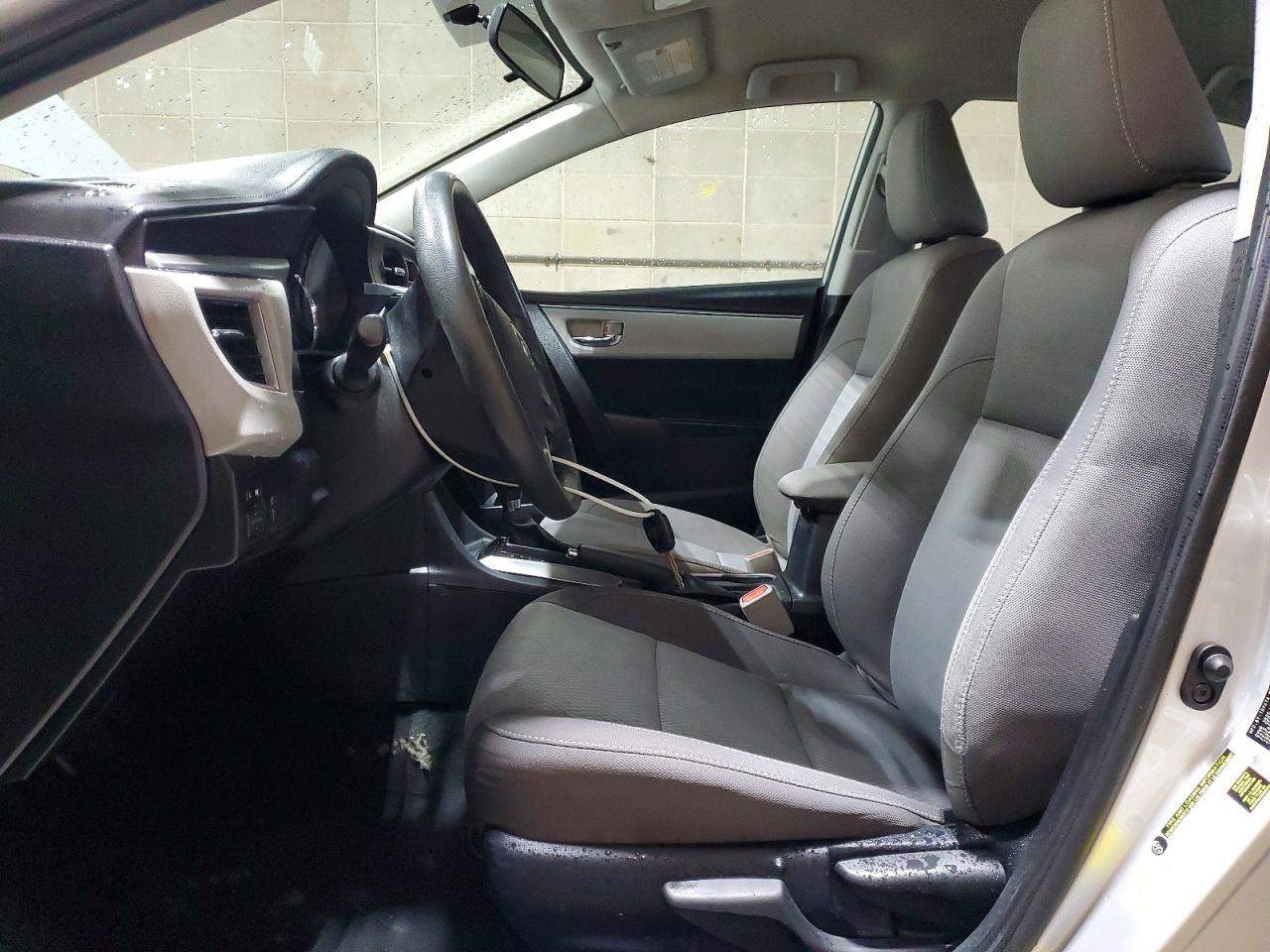 2016 TOYOTA COROLLA L photo 19