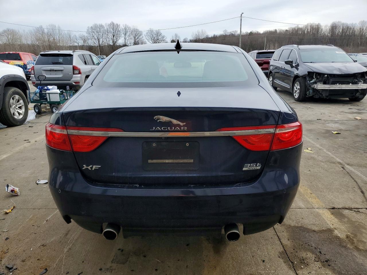 2016 JAGUAR XF PREMIUM photo 11