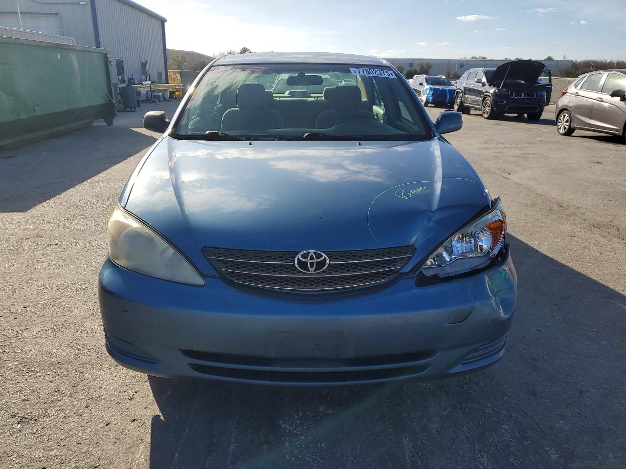 2004 TOYOTA CAMRY LE photo 5