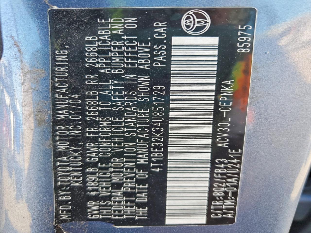 2004 TOYOTA CAMRY LE photo 12