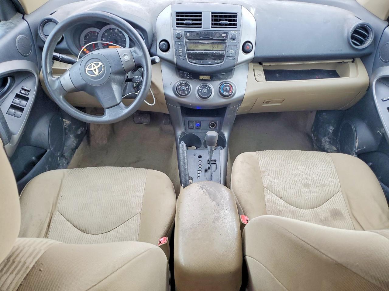 2010 TOYOTA RAV4 BASE photo 15