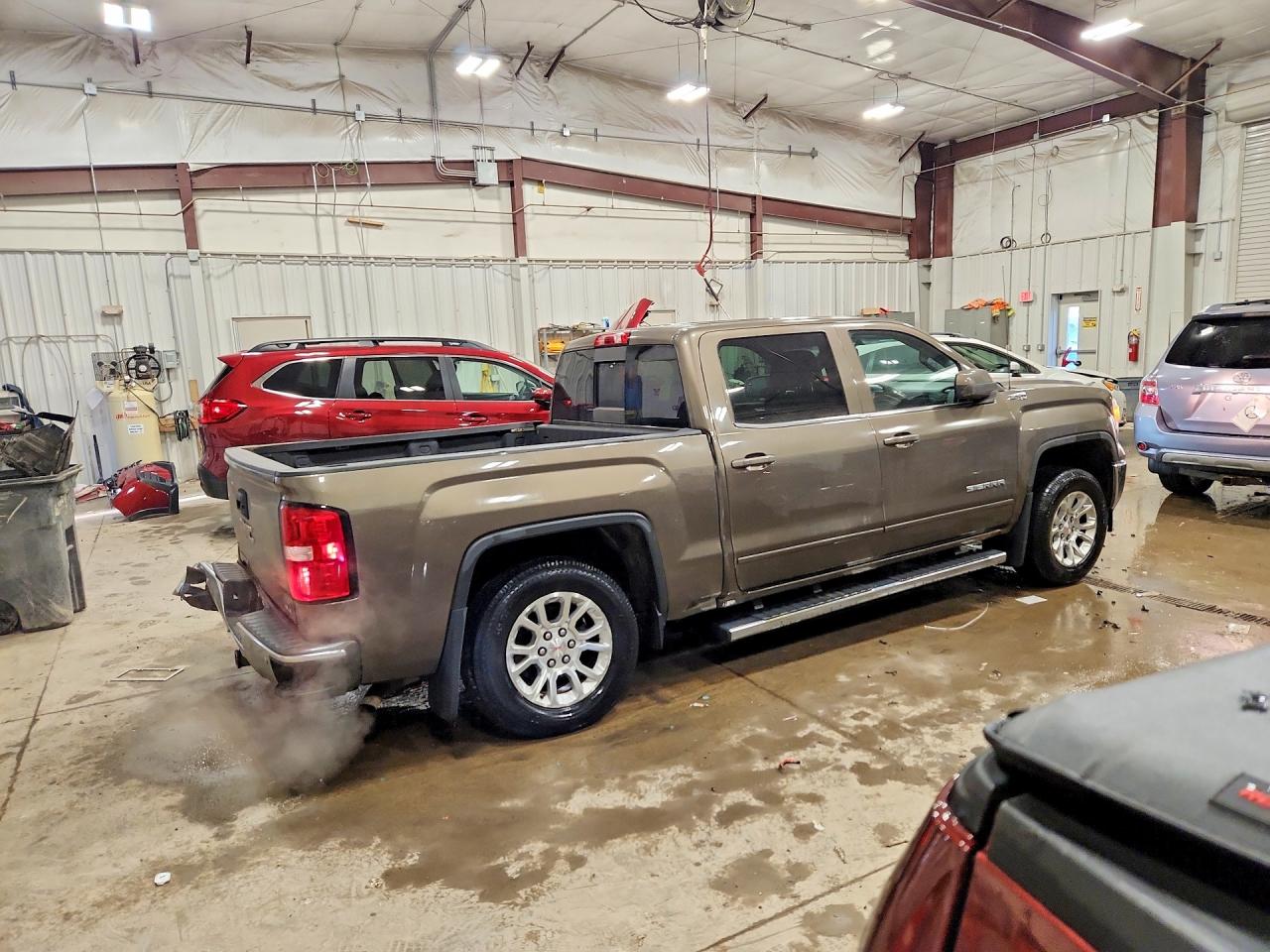 2014 GMC SIERRA K1500 SLE photo 3
