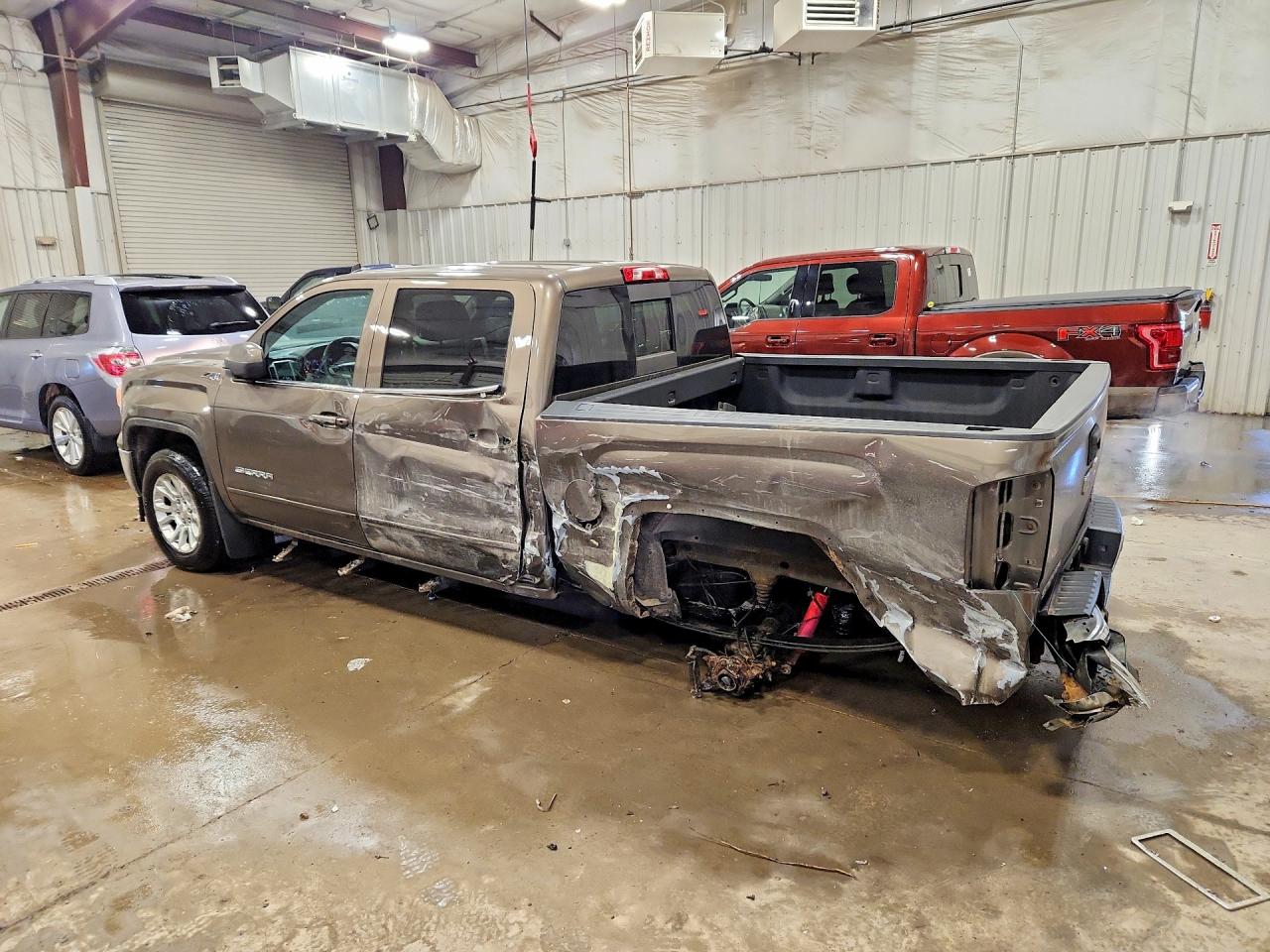2014 GMC SIERRA K1500 SLE photo 2