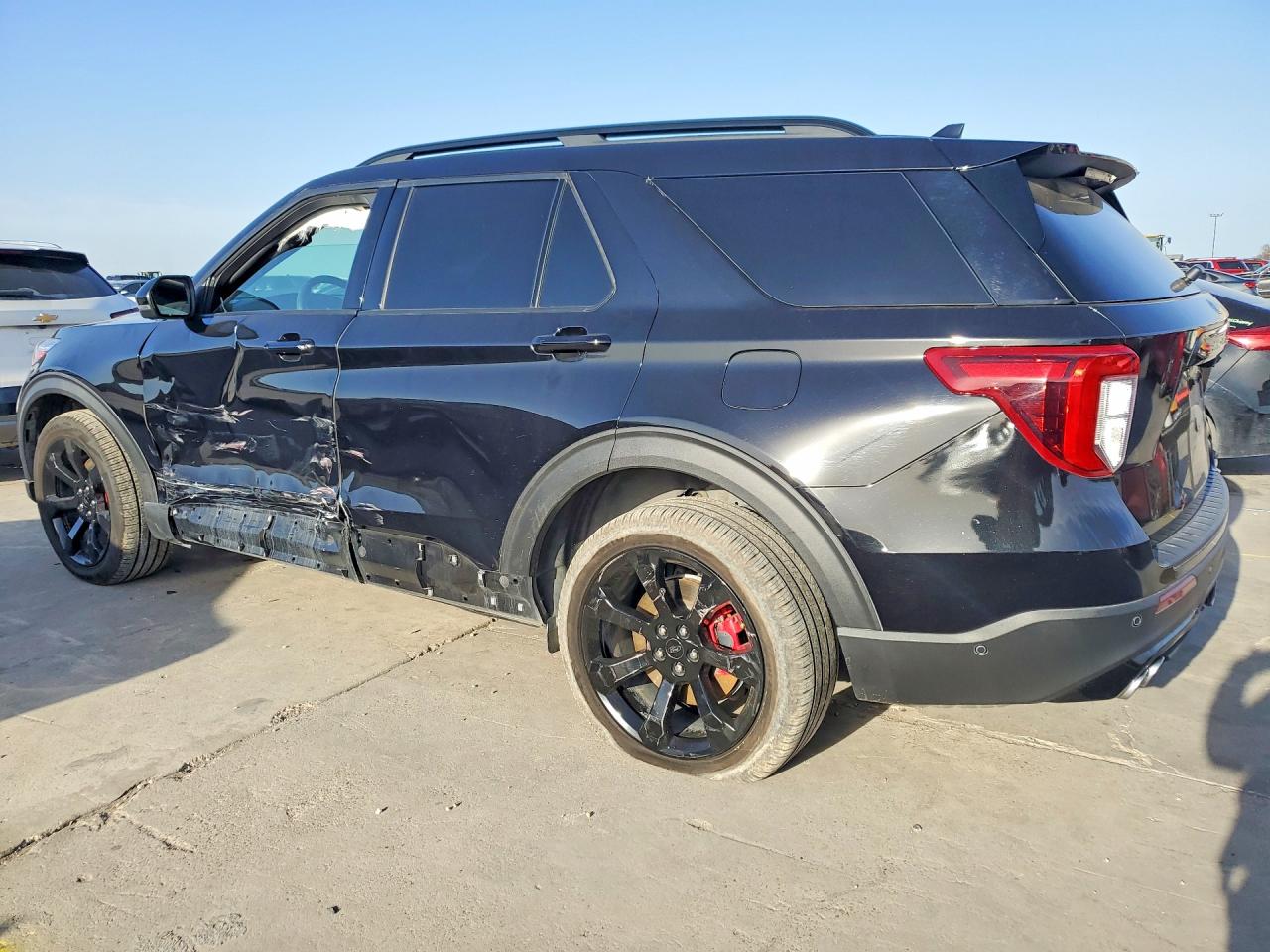 2020 FORD EXPLORER ST photo 2