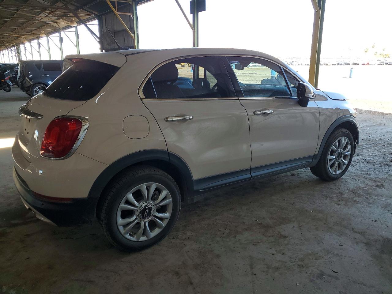 2016 FIAT 500X LOUNGE photo 3