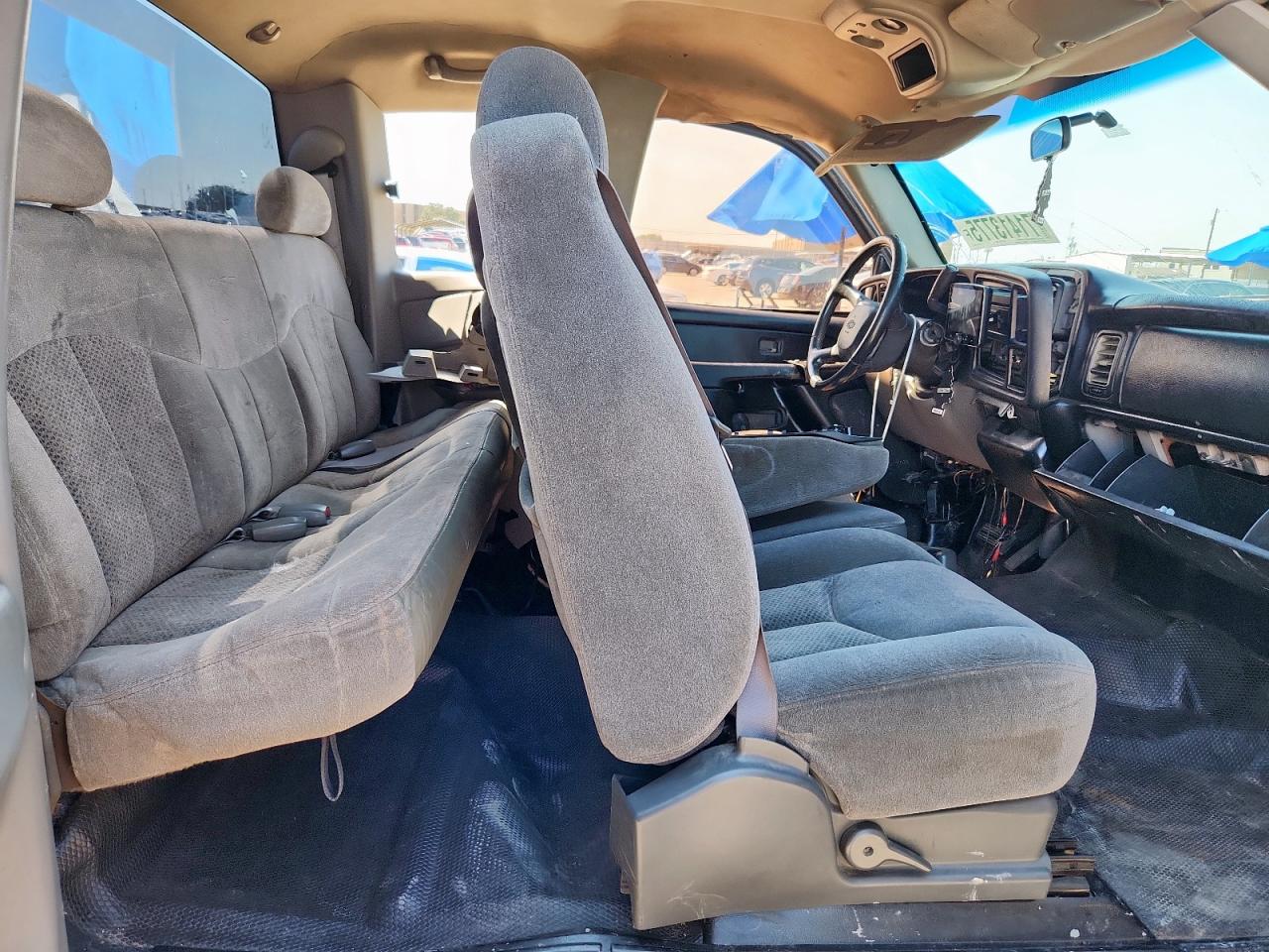 2000 CHEVROLET SILVERADO C1500 photo 19