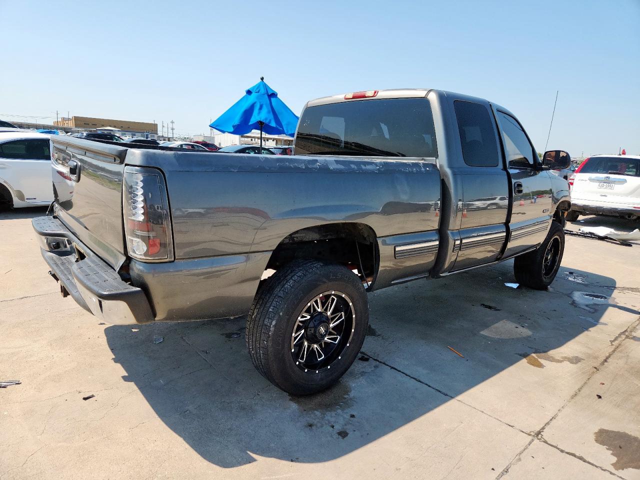 2000 CHEVROLET SILVERADO C1500 photo 5