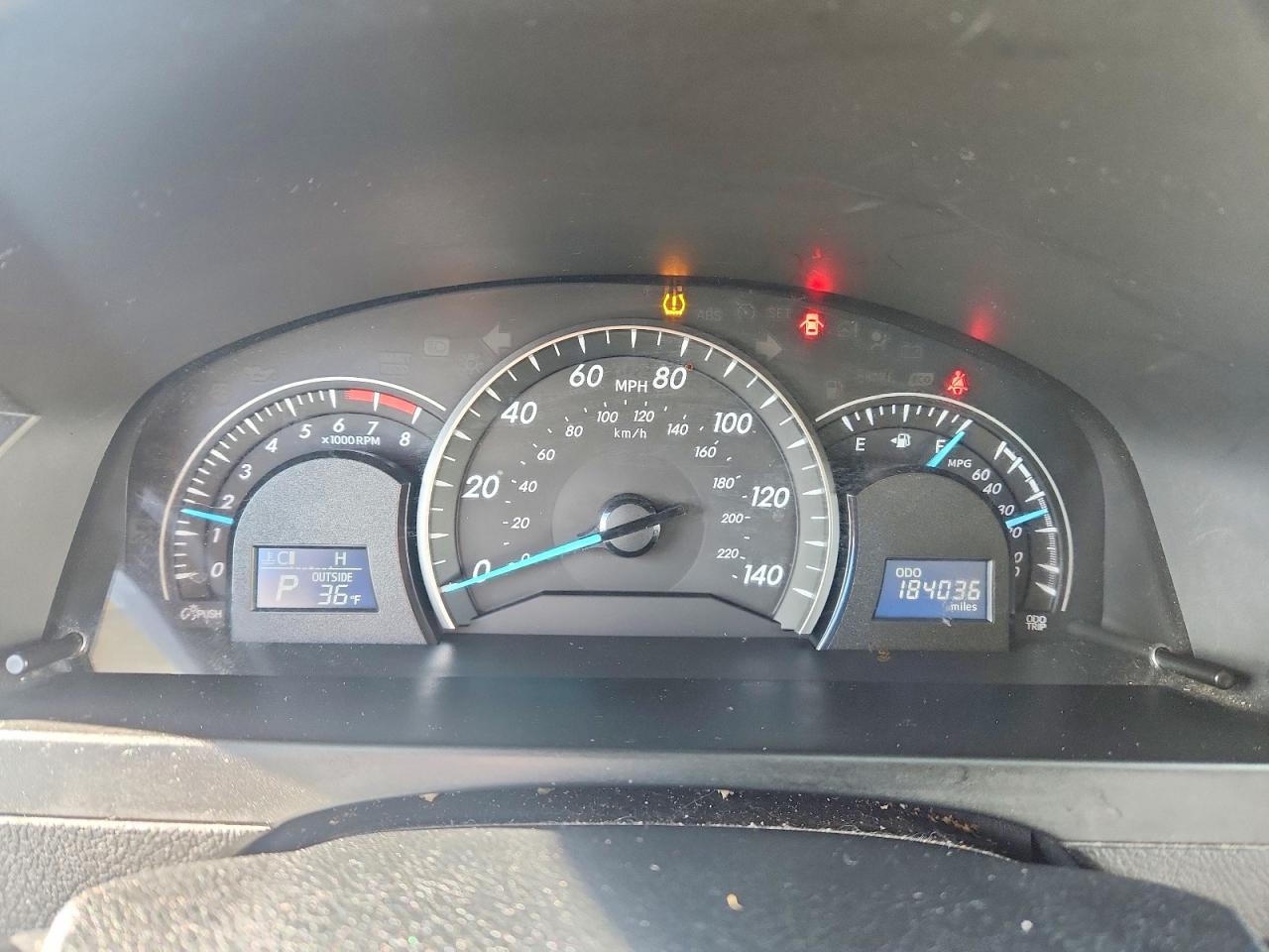 2012 TOYOTA CAMRY LE photo 9