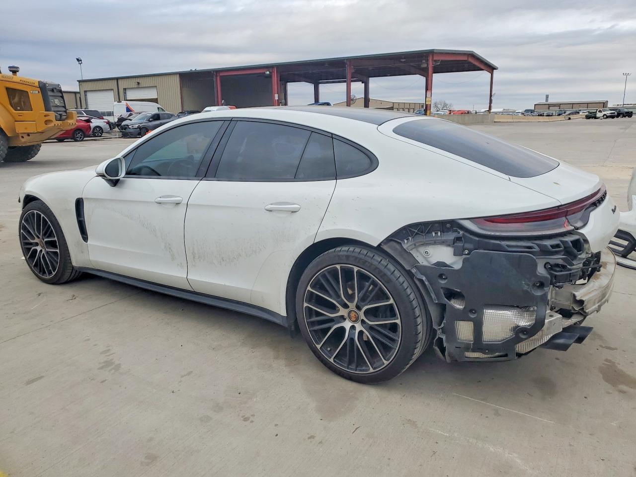 2021 PORSCHE PANAMERA BASE photo 4