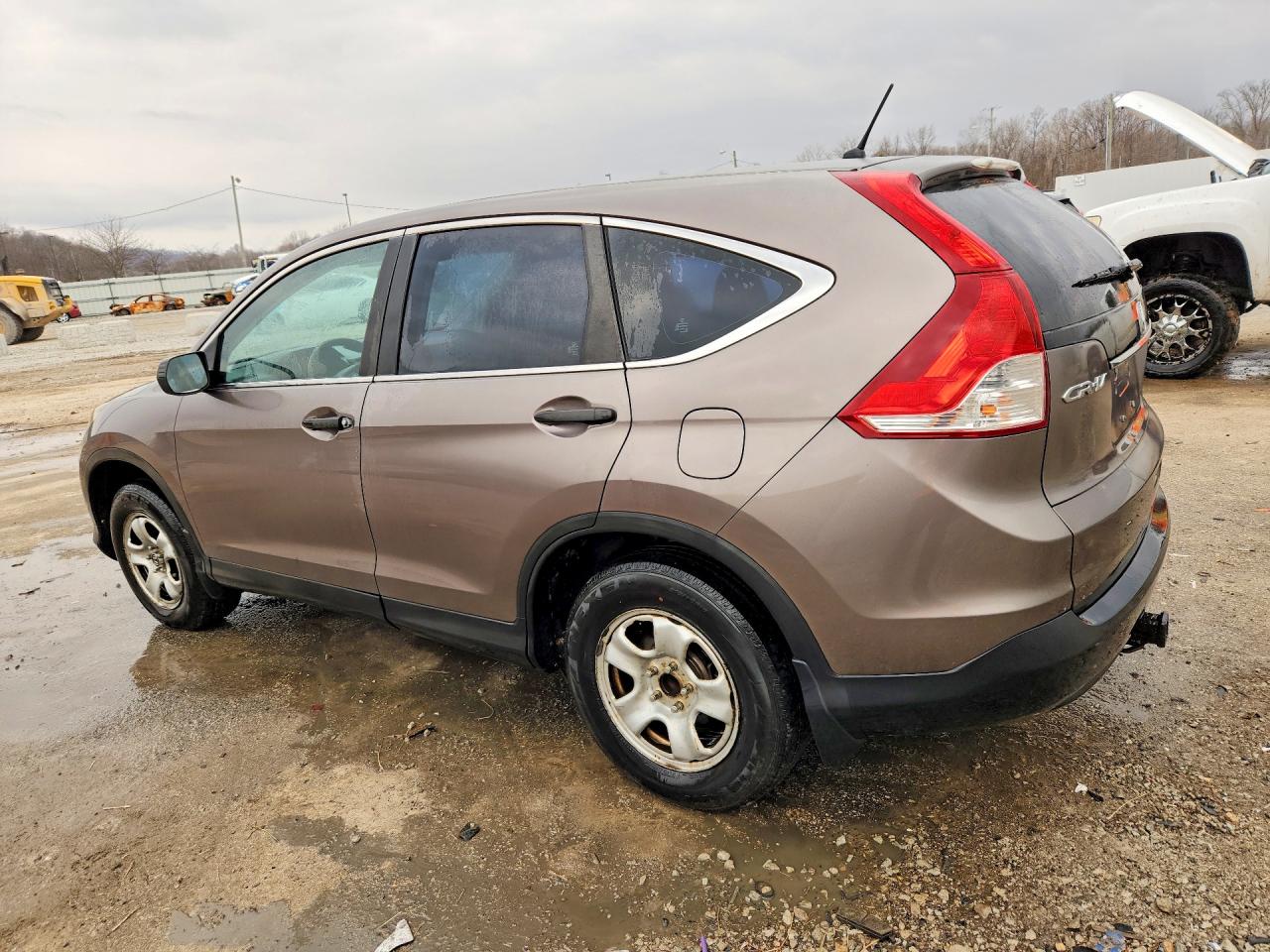 2013 HONDA CR-V LX photo 2