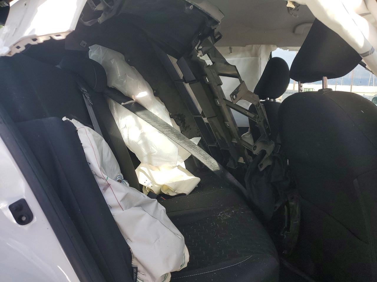 2021 NISSAN KICKS S photo 10