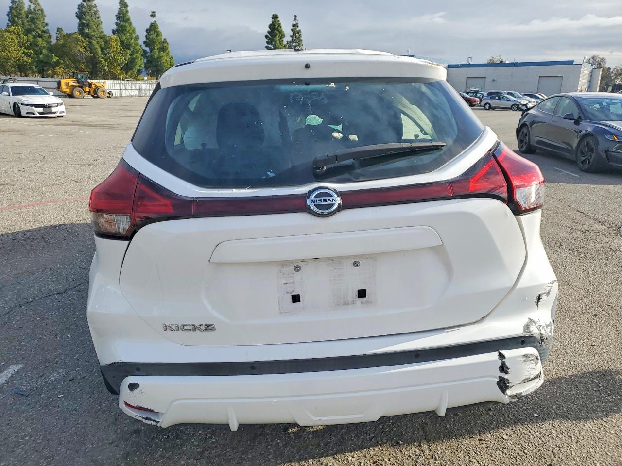 2021 NISSAN KICKS S photo 6