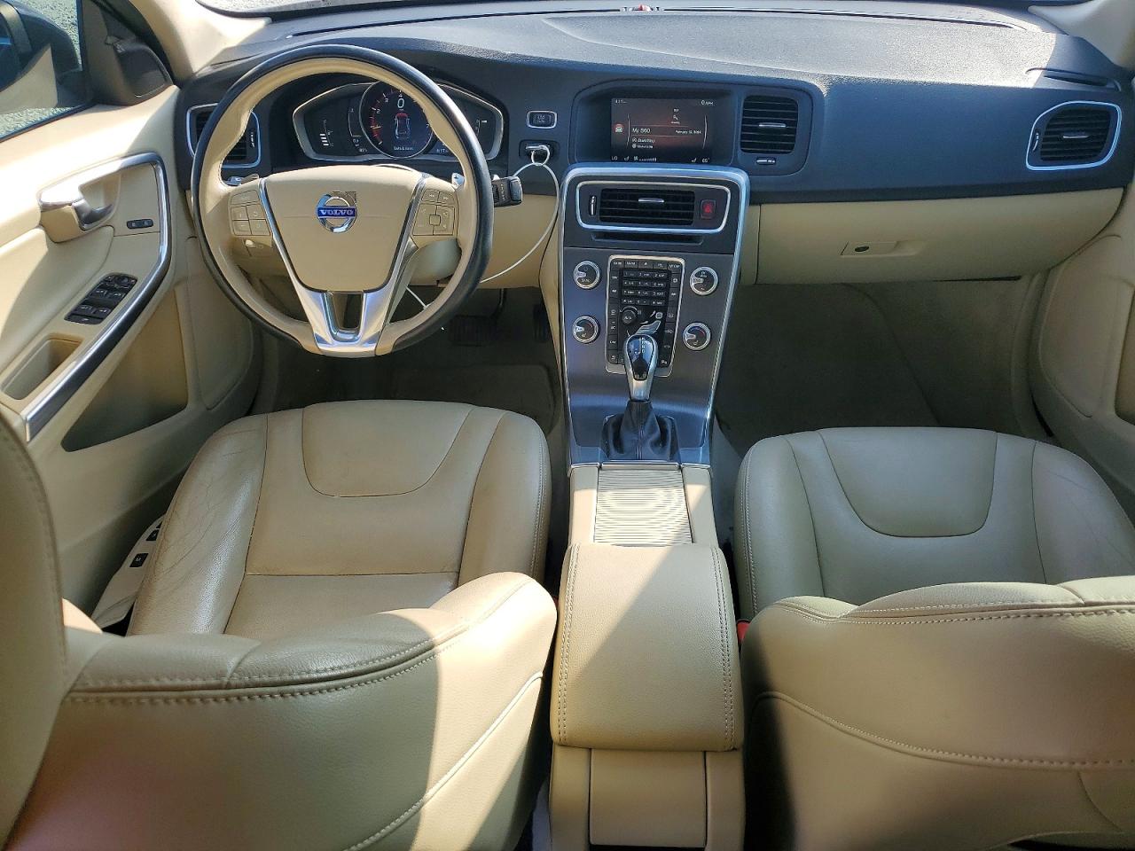 2016 VOLVO S60 PREMIER photo 8