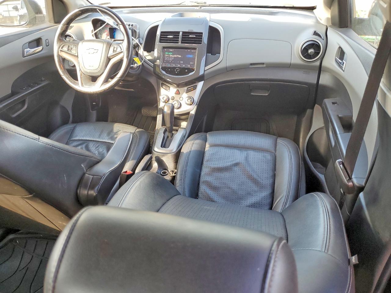 2014 CHEVROLET SONIC LTZ photo 8