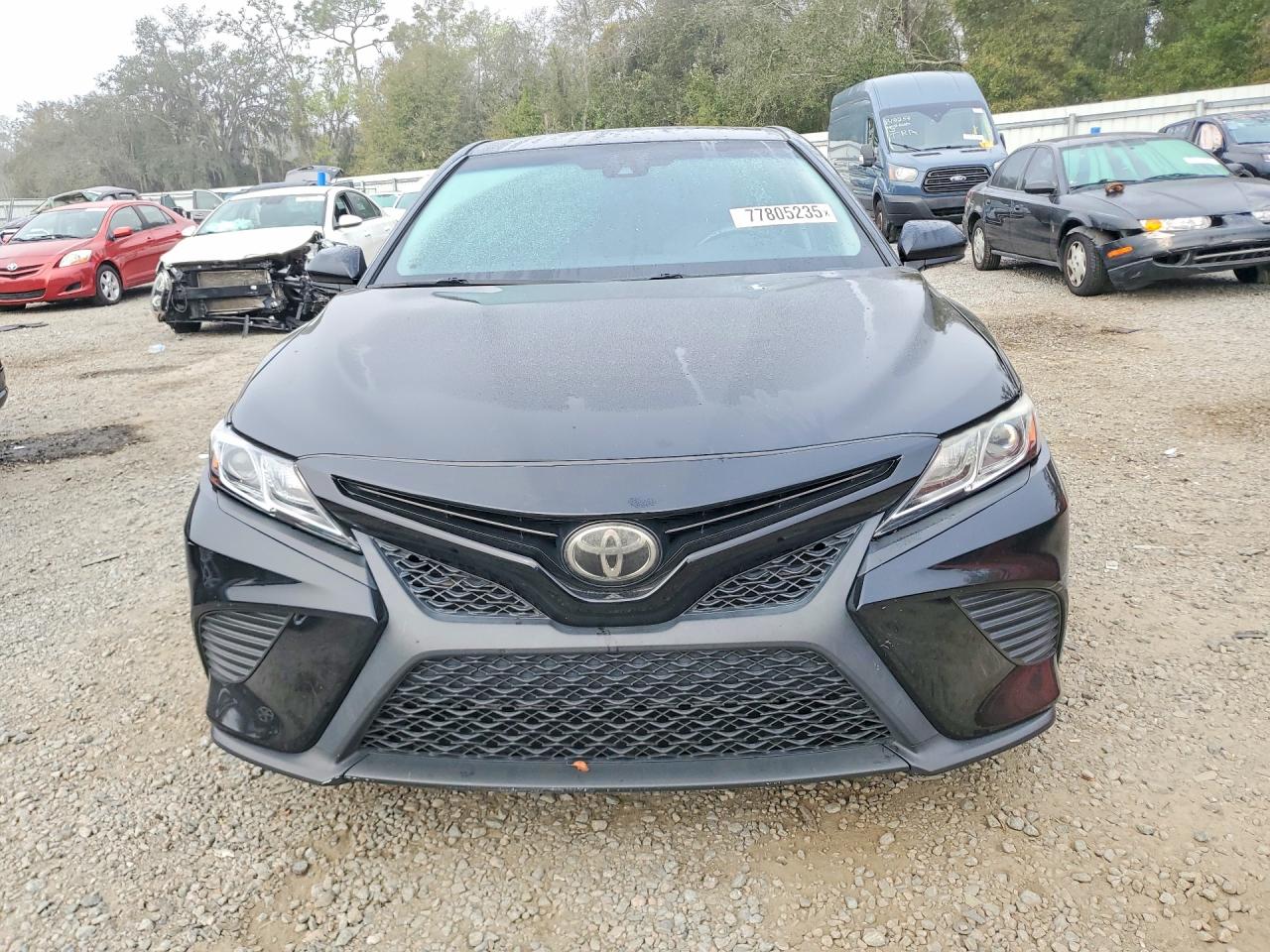 2018 TOYOTA CAMRY photo 5