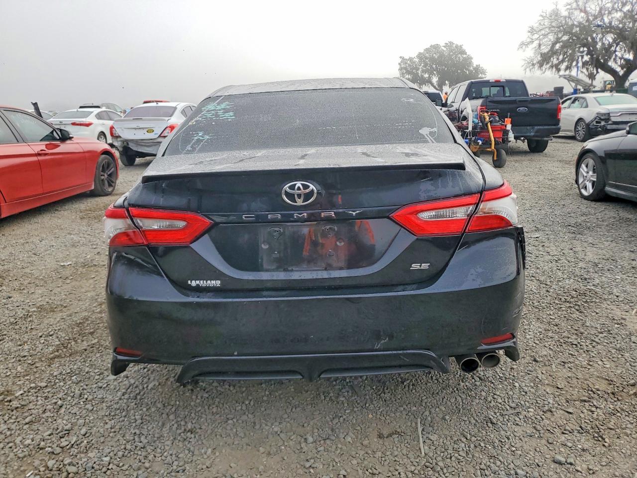 2018 TOYOTA CAMRY photo 6