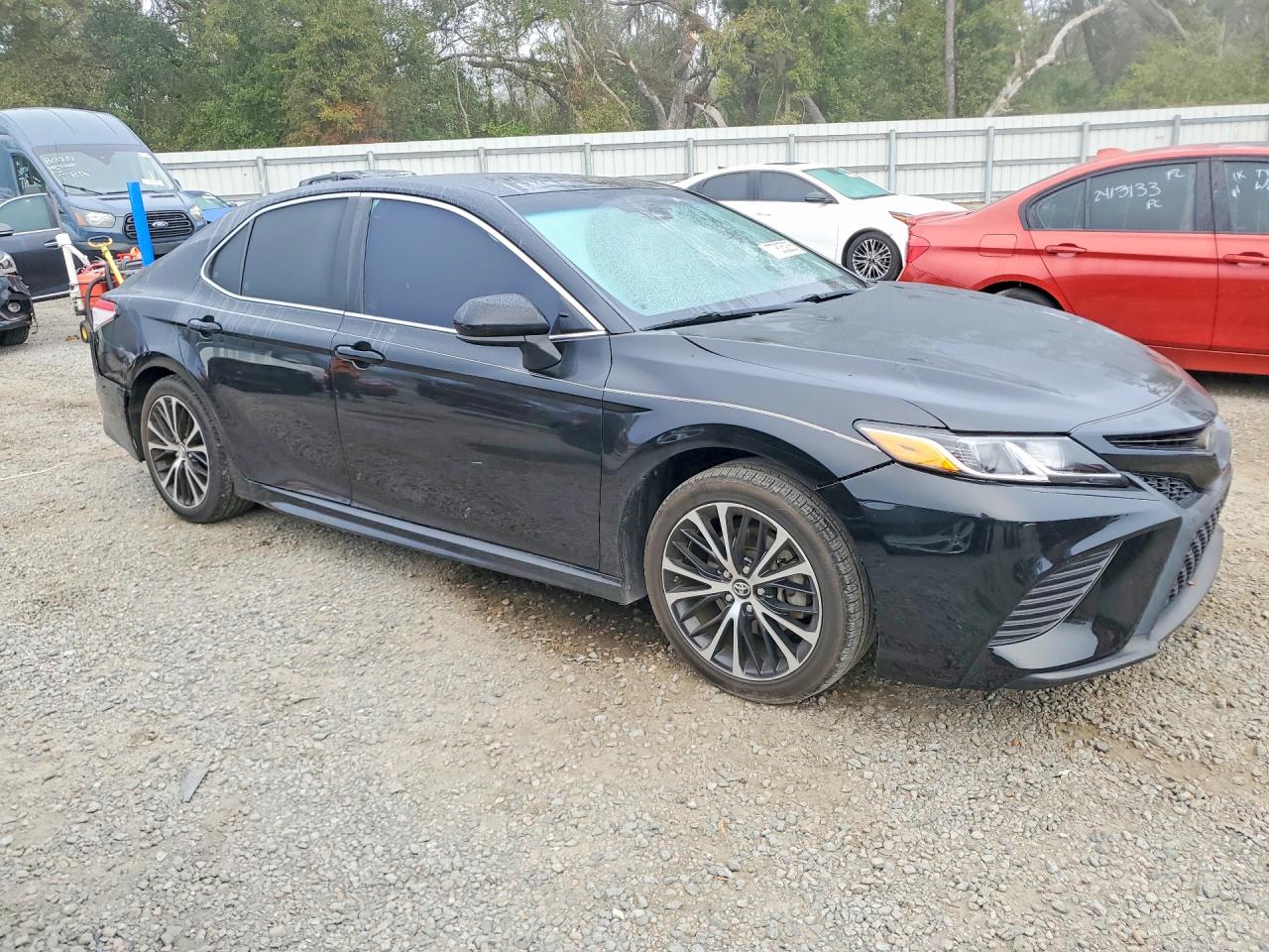 2018 TOYOTA CAMRY photo 4